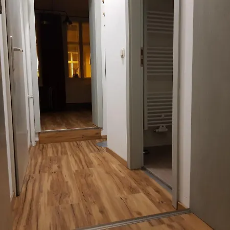 Kaufmannshof Mit Fachwerkcharme Апартаменты *